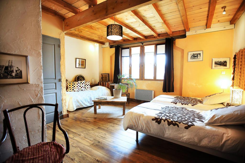 La Ferme Modele Châtillon-la-Palud Room photo
