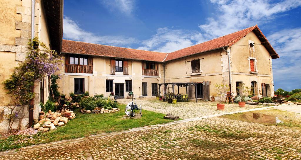 La Ferme Modele Châtillon-la-Palud Exterior photo